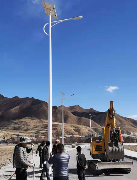 甘南碌曲10米嘉黎太阳能路灯项目