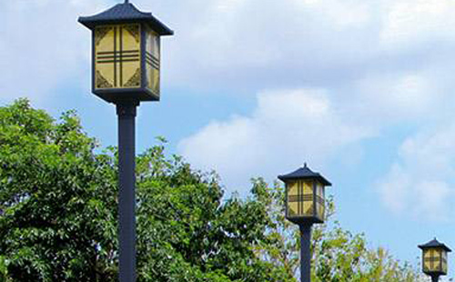 嘉黎庭院灯安装间距与布灯设计全解析